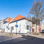 Sersea - Spacious Holiday House In Ostend With Garage