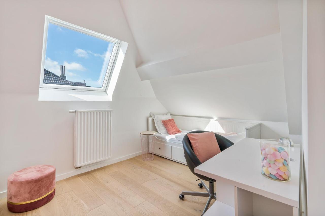 Vakantiehuis Sersea - Spacious House In With Garage *