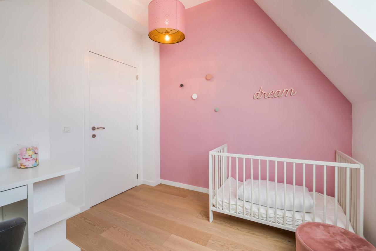Sersea - Spacious House In With Garage Vakantiehuis Oostende